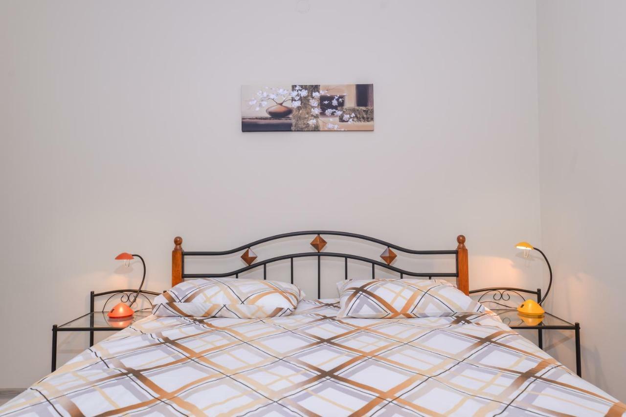 Visit Sofia Macedonia Square Central Apartment By Flat Mаnager Esterno foto