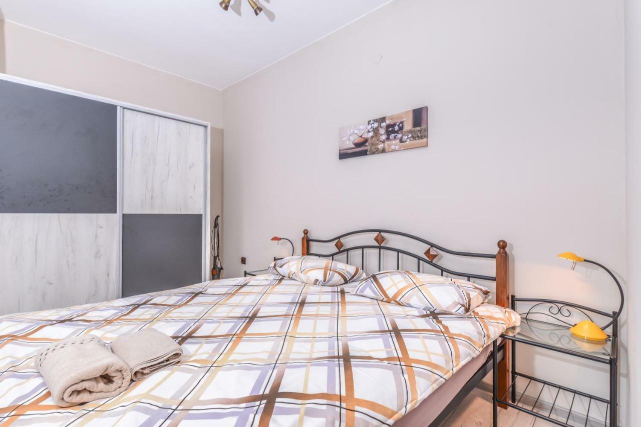Visit Sofia Macedonia Square Central Apartment By Flat Mаnager Esterno foto